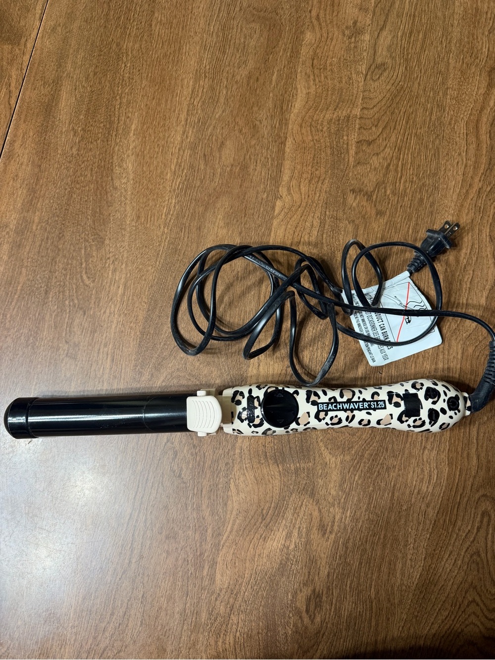 The Beachwaver Co. Leopard Print Curling Wand - Black & White